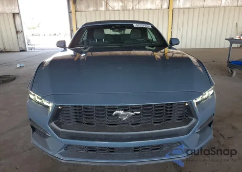 2024 Ford Mustang z USA, uszkodzony, nr VIN 1FAGP8UH4R5118812